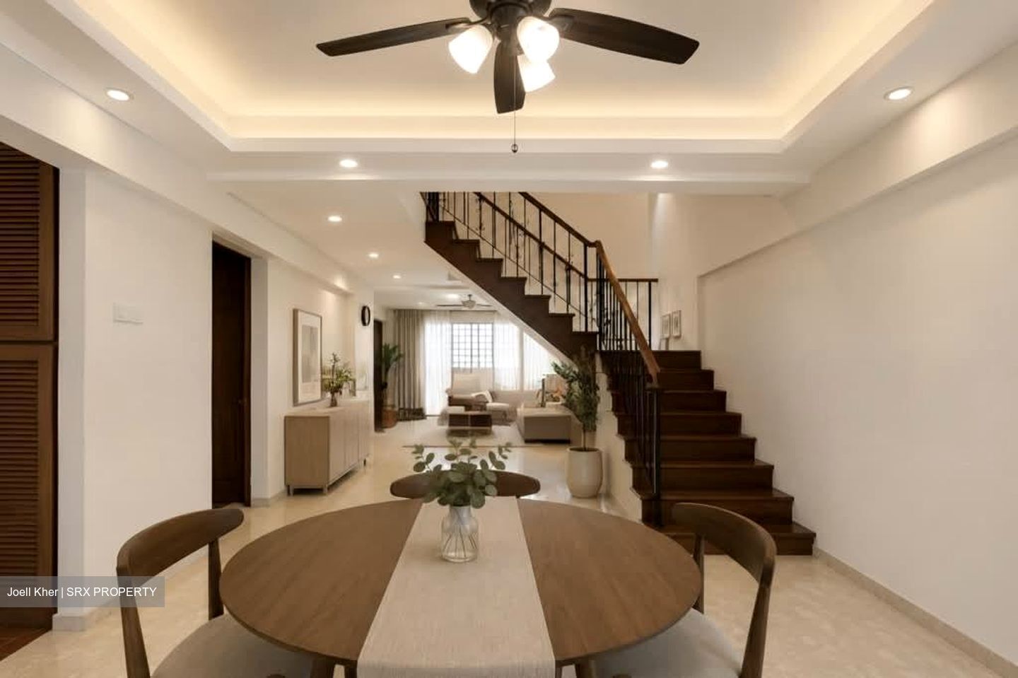 Blk 325 Jurong East Street 31 (Jurong East), HDB Executive #585513511